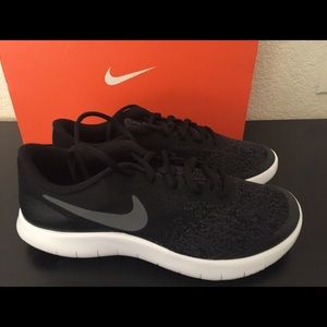 Nike Shoes Team Hustle 4c With Velcro Strap Poshmark Nike Shoes Team Hustle 4c With Velcro Strap Poshmark